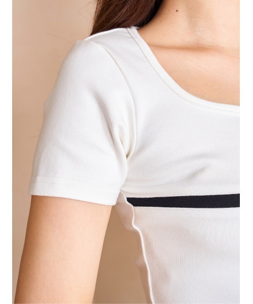Darich（ダーリッチ）の「Dロゴコンパクトトップス（Tシャツ