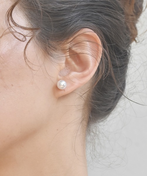 LHME(エルエイチエムイー)の「LHME チェーンドロップパールピアス/サージカルステンレス316L(金属アレルギー対応)(ピアス(両耳用)・レディース・シルバー/ゴールド・ONE SIZE)」の16枚目の写真