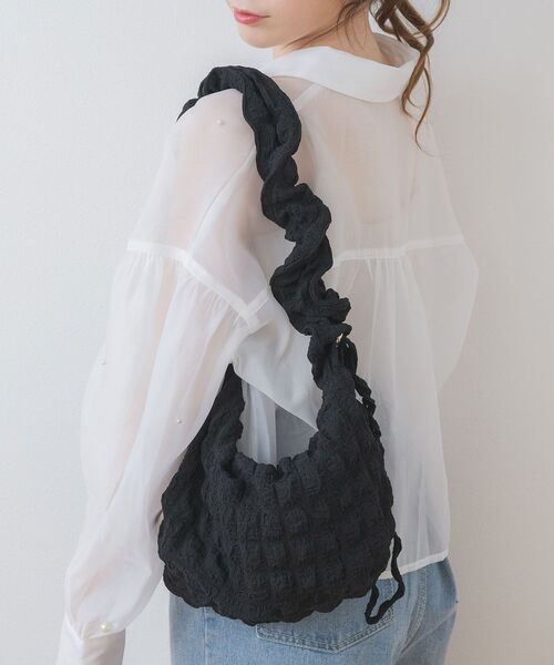 ems excite（エムズエキサイト）の「2wayポコポコBAG（ショルダーバッグ・レディース・ブラック/ライトグリーン/ナチュラル・FREE）」の2枚目の写真