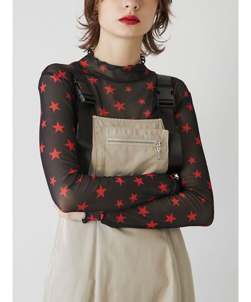 jouetie（ジュエティ）の「パターンシアーフィットトップス（Tシャツ/カットソー・レディース・ブラック/ベージュ・MEDIUM）」の3枚目の写真