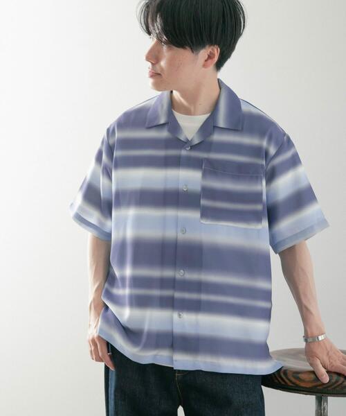 ITEMS URBANRESEARCH(アイテムズ アーバンリサーチ)の「プリントボーダー 半袖シアーシャツ(シャツ/ブラウス・メンズ・グレー/イエロー/ブルー・LARGE/MEDIUM)」の3枚目の写真
