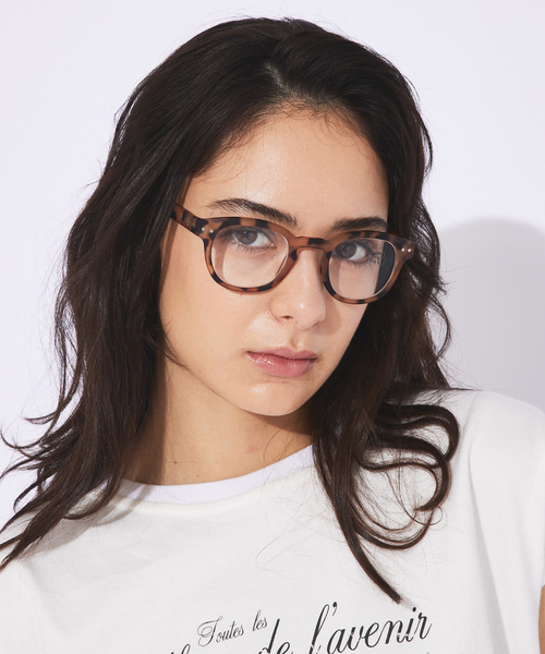 ABAHOUSE（アバハウス）の「IZIPIZI/イジピジ  READING #C/老眼鏡/ユニセックス（メガネ・メンズ・ブラック/その他1/その他2/その他3/クリア・1/2/4/3）」の4枚目の写真