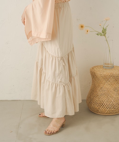 Ambre Neige(アンブルネージュ)の「アシメギャザーリボンスカート/【WEB/EC限定商品】(スカート・レディース・ブラック/アイボリー・FREE)」の5枚目の写真