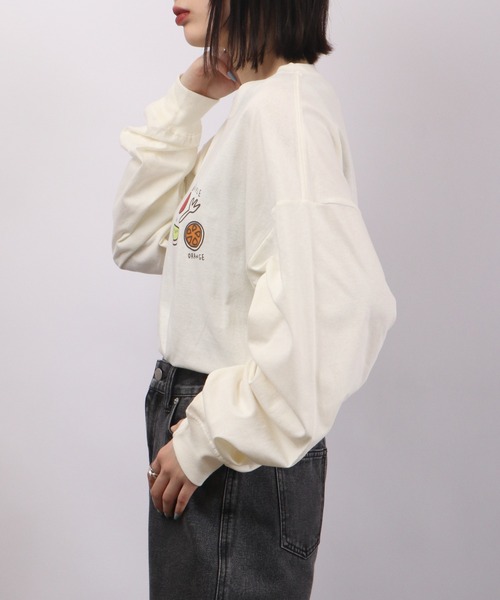 spiritoso(スピリトーゾ)の「spiritoso フルーツブリント長袖Tシャツ(Tシャツ/カットソー・レディース・オフホワイト/サーモンピンク・F)」の10枚目の写真
