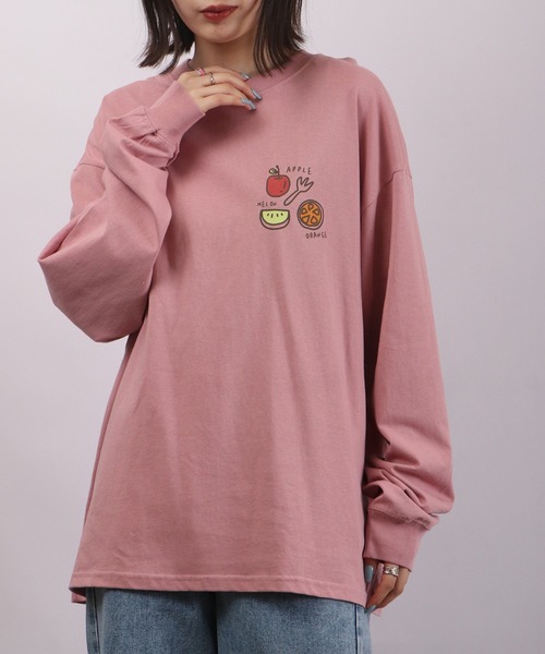 spiritoso(スピリトーゾ)の「spiritoso フルーツブリント長袖Tシャツ(Tシャツ/カットソー・レディース・オフホワイト/サーモンピンク・F)」の3枚目の写真