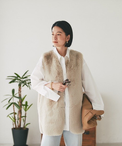 RIVE DROITE（リヴドロワ）の「リバーシブルエコファーベスト（ベスト・レディース・アイボリー/モカ・FREE）」の21枚目の写真