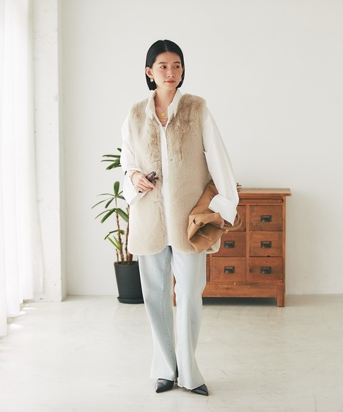 RIVE DROITE（リヴドロワ）の「リバーシブルエコファーベスト（ベスト・レディース・アイボリー/モカ・FREE）」の13枚目の写真