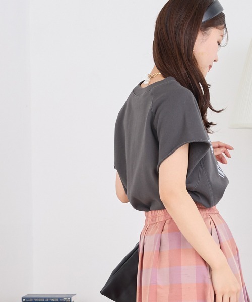 OMNES（オムネス）の「裏毛フレンチスリーブプルオーバー（Tシャツ/カットソー・レディース・ベージュ/グレー/チャコール・FREE）」の12枚目の写真