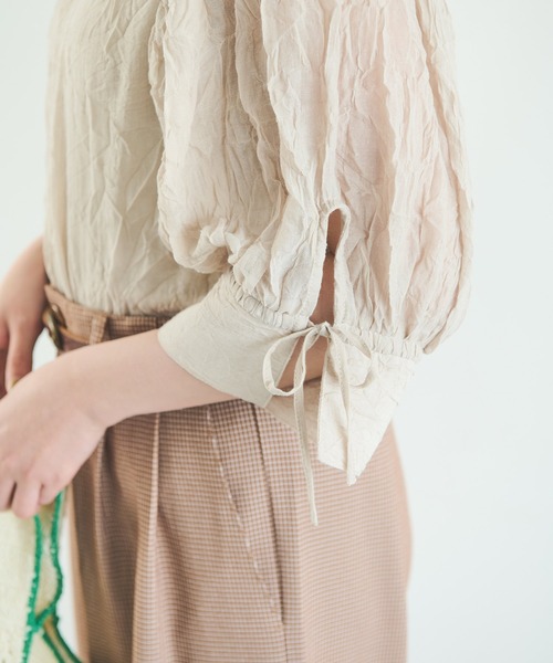 Crisp（クリスプ）の「シアーフリルボリュームブラウス（シャツ/ブラウス・レディース・ブラック/グリーン/ベージュ・FREE）」の14枚目の写真