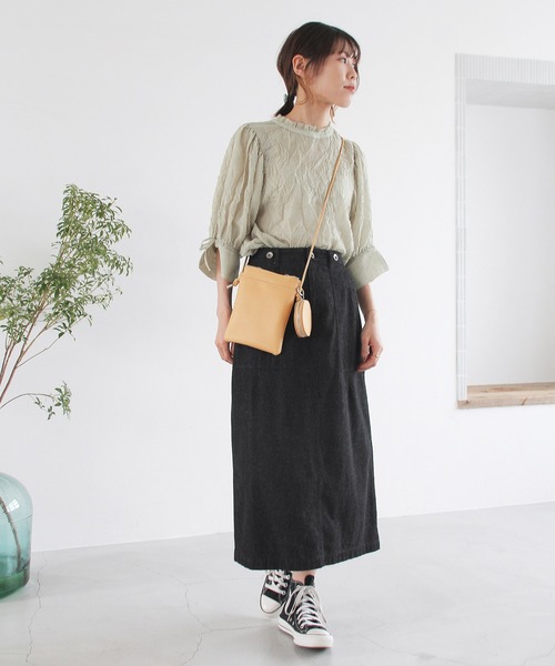 Crisp（クリスプ）の「シアーフリルボリュームブラウス（シャツ/ブラウス・レディース・ブラック/グリーン/ベージュ・FREE）」の22枚目の写真