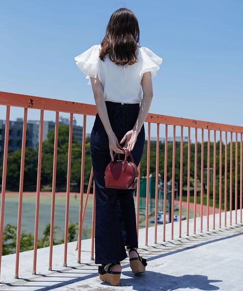 MAJESTIC LEGON（マジェスティックレゴン）の「ダブルフレアースリーブトップス（Tシャツ/カットソー・レディース・アイボリー/ブラック/ブルー・MEDIUM）」の12枚目の写真