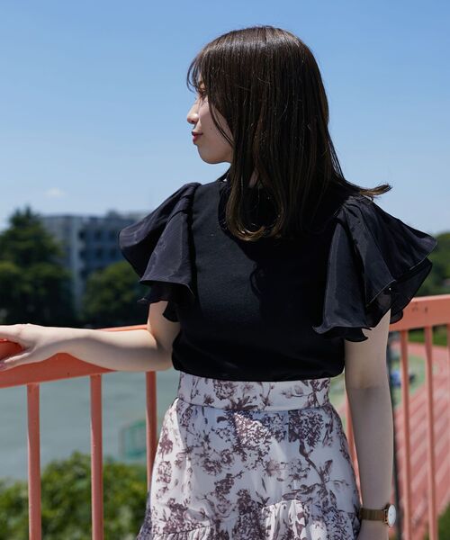 MAJESTIC LEGON（マジェスティックレゴン）の「ダブルフレアースリーブトップス（Tシャツ/カットソー・レディース・アイボリー/ブラック/ブルー・MEDIUM）」の21枚目の写真