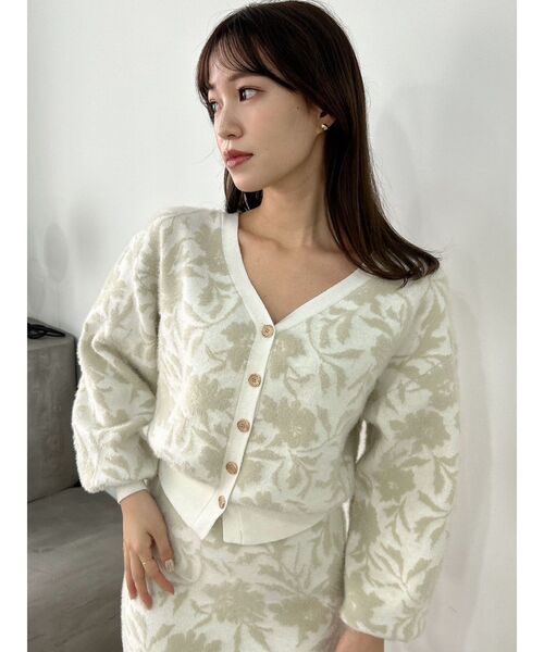 dazzlin（ダズリン）の「フラワーシャギーカーデトップス（カーディガン/ボレロ・レディース・ピンク/ブルー/アイボリー・FREE）」の13枚目の写真