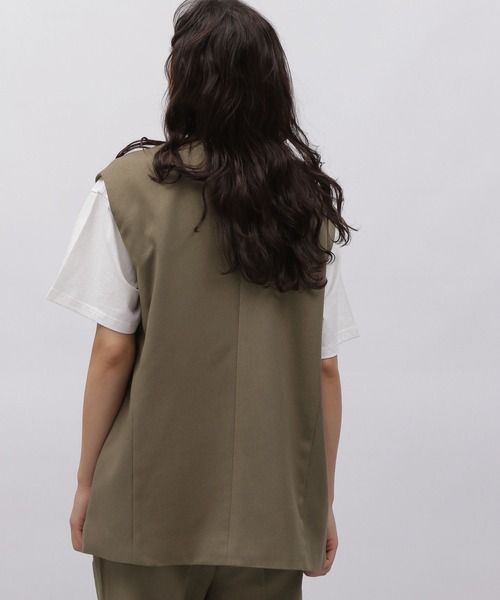 LAKOLE(ラコレ)の「ダブルブレストジレ / 972289(ベスト・レディース・ブラック/モカ/ベージュ・SMALL/MEDIUM)」の13枚目の写真