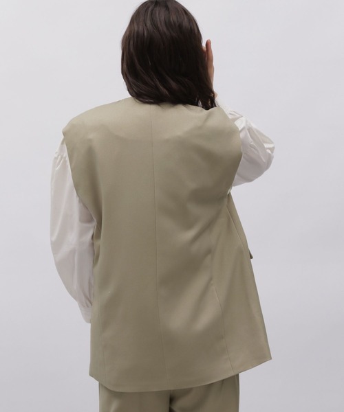 LAKOLE(ラコレ)の「ダブルブレストジレ / 972289(ベスト・レディース・ブラック/モカ/ベージュ・SMALL/MEDIUM)」の19枚目の写真