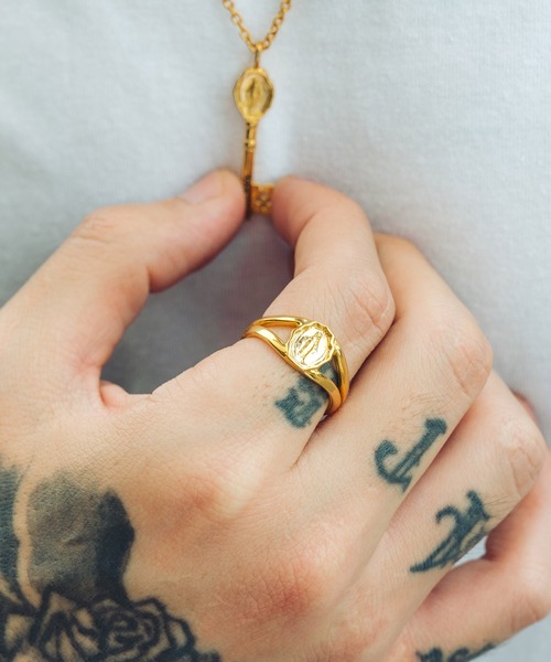 Subciety(サブサエティ)の「MARIA MEDAILLE RING(リング・メンズ・ゴールド/シルバー・FREE)」の5枚目の写真
