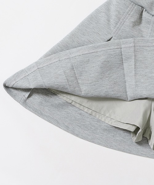 LOVETOXIC(ラブトキシック)の「ダンボールタックフレアスカパン(スカート・キッズ・オフホワイト/トップグレー/ブラック・S/L/M)」の9枚目の写真