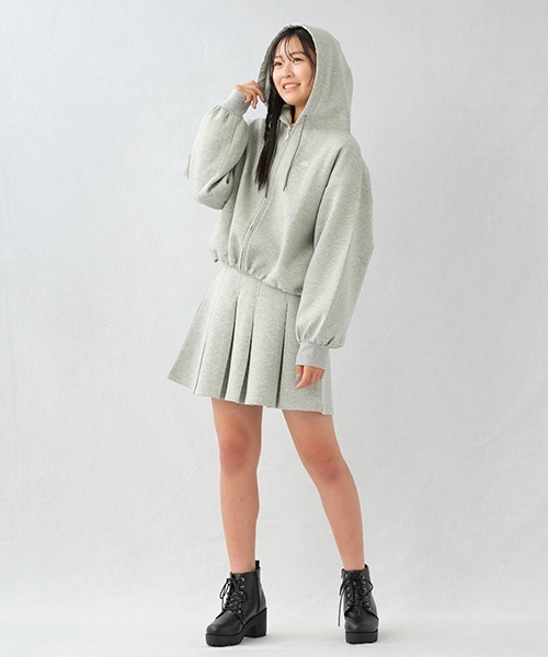 LOVETOXIC(ラブトキシック)の「ダンボールタックフレアスカパン(スカート・キッズ・オフホワイト/トップグレー/ブラック・S/L/M)」の14枚目の写真