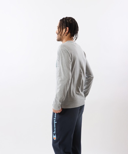 Champion(チャンピオン)の「【Champion/チャンピオン】メンズ ベーシック ロングスリーブTシャツ(Tシャツ/カットソー・メンズ・ネイビー/ホワイト/ブラウン系/ブラック/グレー・LARGE/X-LARGE/MEDIUM/SMALL)」の14枚目の写真