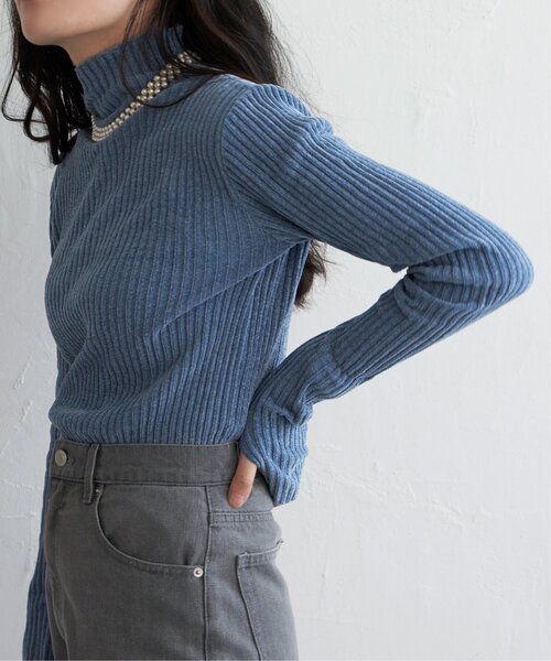 VENCEEXCHANGE（ヴァンスエクスチェンジ）の「モールリブハイネックプルオーバー（ニット/セーター・レディース・グレー/オフホワイト/ブルー/ブラック・FREE）」の4枚目の写真