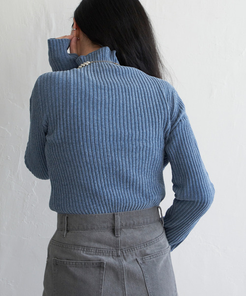 VENCEEXCHANGE（ヴァンスエクスチェンジ）の「モールリブハイネックプルオーバー（ニット/セーター・レディース・グレー/オフホワイト/ブルー/ブラック・FREE）」の8枚目の写真