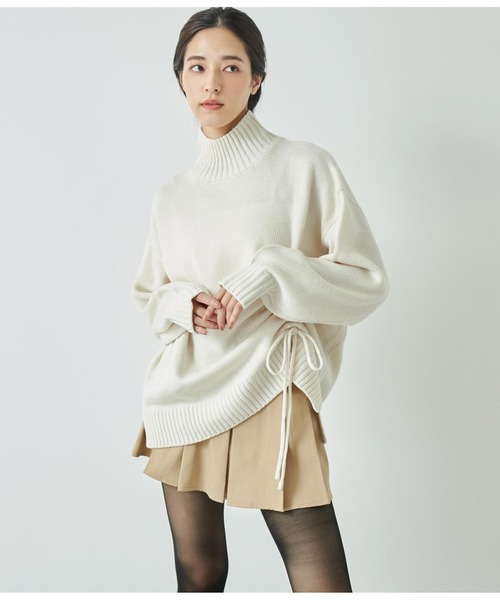 ANAP(アナップ)の「シャーリングハイネックニット(ニット/セーター・レディース・オフホワイト/カーキ/ブラック×ホワイト・FREE)」の13枚目の写真