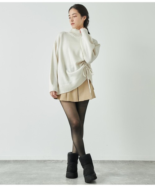 ANAP(アナップ)の「シャーリングハイネックニット(ニット/セーター・レディース・オフホワイト/カーキ/ブラック×ホワイト・FREE)」の17枚目の写真