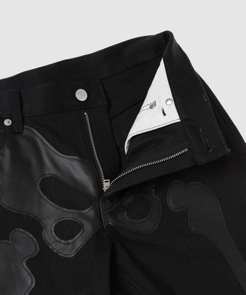 TAKAHIROMIYASHITATheSoloIst.（タカヒロミヤシタザソロイスト）の「stretch skinny jean.(bone)（デニムパンツ・メンズ・ブラック×ブラック/ブラック×ホワイト・48/46）」の5枚目の写真