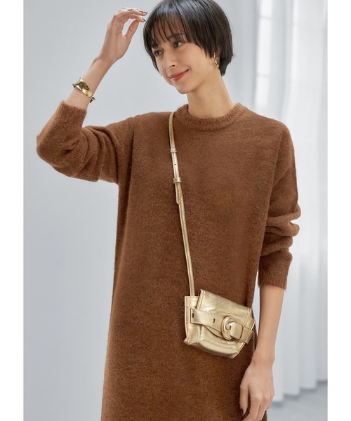 STYLE DELI(スタイルデリ)の「ヤク風クルーネックニットワンピース(ワンピース・レディース・ライトブラウン/ブラック/ライトグレー・01/02)」の10枚目の写真