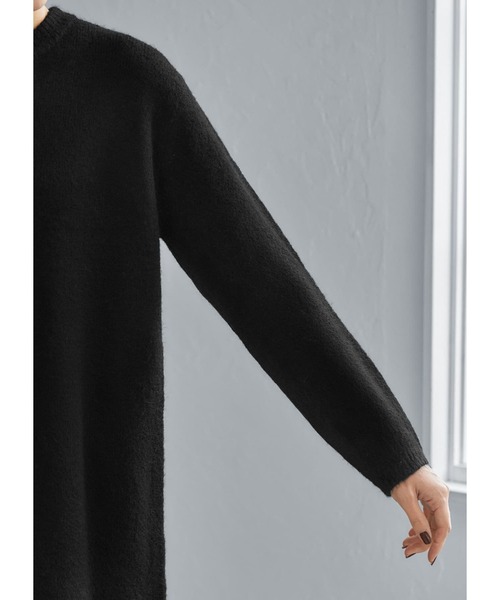 STYLE DELI(スタイルデリ)の「ヤク風クルーネックニットワンピース(ワンピース・レディース・ライトブラウン/ブラック/ライトグレー・01/02)」の13枚目の写真