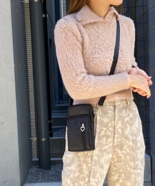 tolene(トレネ)の「スマホショルダー 縦長ミニポシェット(ショルダーバッグ・レディース・A/B/ブラック/ネイビー/C/D・ONE SIZE)」の7枚目の写真