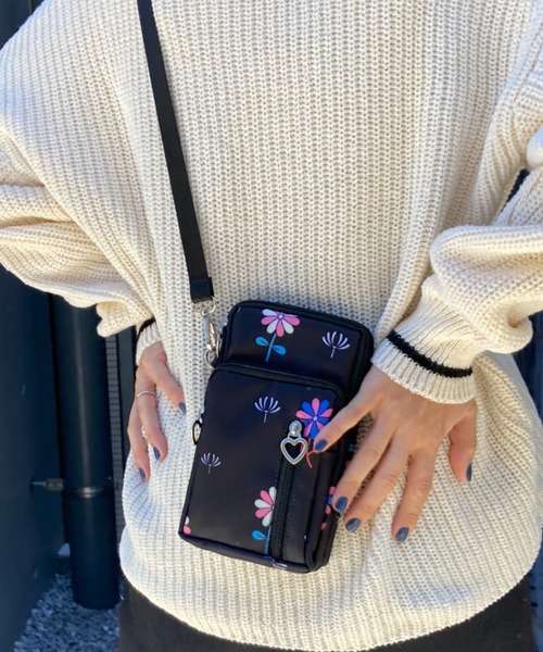 tolene(トレネ)の「スマホショルダー 縦長ミニポシェット(ショルダーバッグ・レディース・A/B/ブラック/ネイビー/C/D・ONE SIZE)」の20枚目の写真