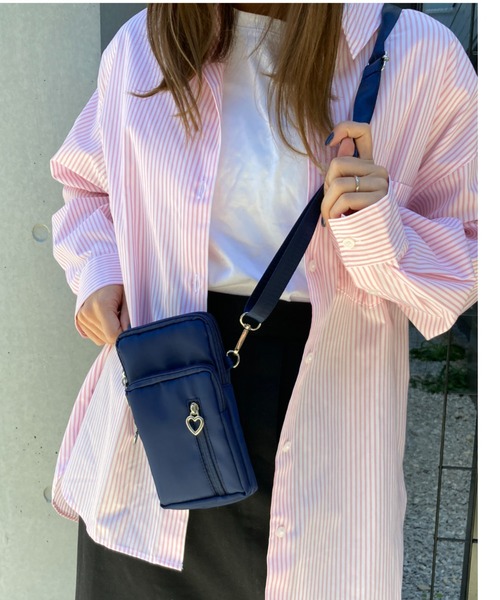 tolene(トレネ)の「スマホショルダー 縦長ミニポシェット(ショルダーバッグ・レディース・A/B/ブラック/ネイビー/C/D・ONE SIZE)」の11枚目の写真