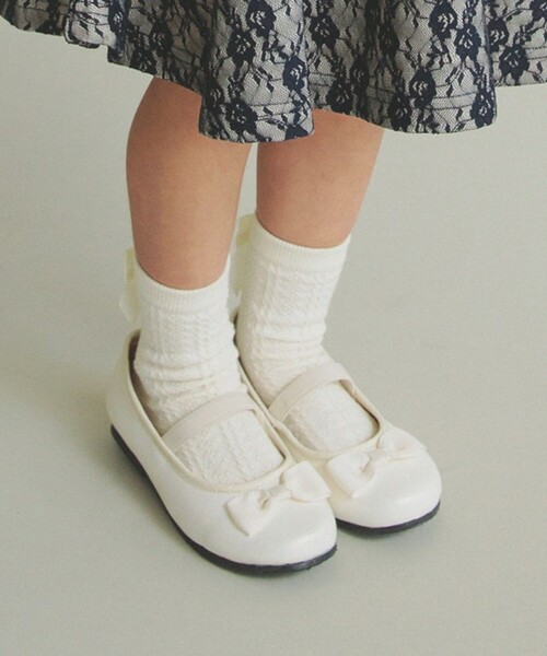 BRANSHES(ブランシェス)の「バレエシューズ(ドレスシューズ・キッズ・ブラック/カラフル/アイボリー・20.0cm/21.0cm/18.0cm/17.0cm/16.0cm/19.0cm)」の2枚目の写真