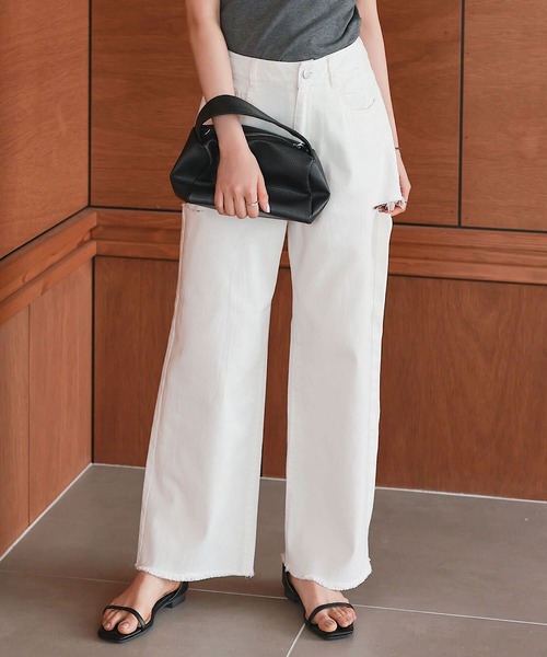 Petitle（プチレ）の「低身長向けサイズ 選べる2タイプ 裾フリンジストレートデニムパンツ（デニムパンツ・レディース・ライトブルー/ブルー系/ブルー系1/インディゴブルー/ホワイト/ホワイト系/その他1/アイボリー系/その他/アイボリー系1・PL/PM/PS/LP/MP/SP）」の3枚目の写真