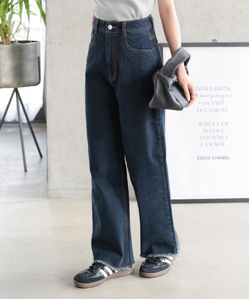 Petitle（プチレ）の「低身長向けサイズ 選べる2タイプ 裾フリンジストレートデニムパンツ（デニムパンツ・レディース・ライトブルー/ブルー系/ブルー系1/インディゴブルー/ホワイト/ホワイト系/その他1/アイボリー系/その他/アイボリー系1・PL/PM/PS/LP/MP/SP）」の6枚目の写真