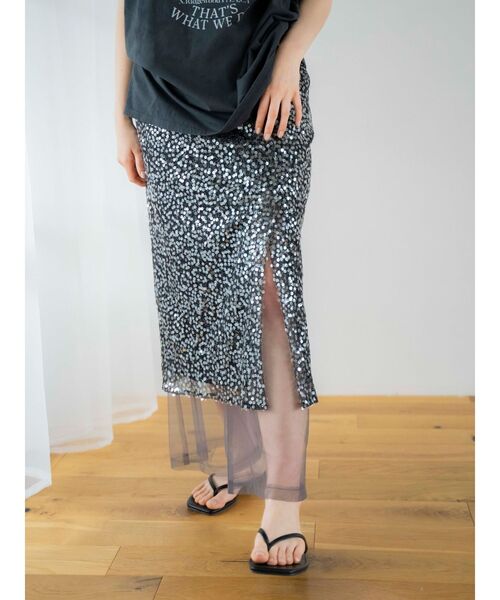 Ungrid(アングリッド)の「ミドル丈スパンコールスカート(スカート・レディース・アイボリー/ブラック・FREE)」の9枚目の写真