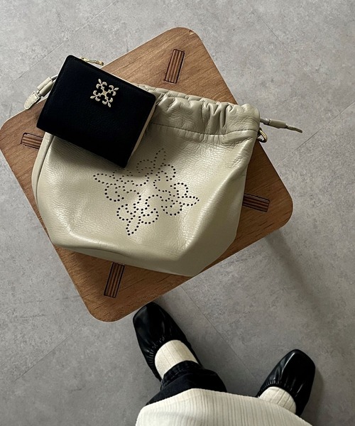 russet（ラシット）の「ソフトレザー巾着ショルダーバッグ（CE-1278