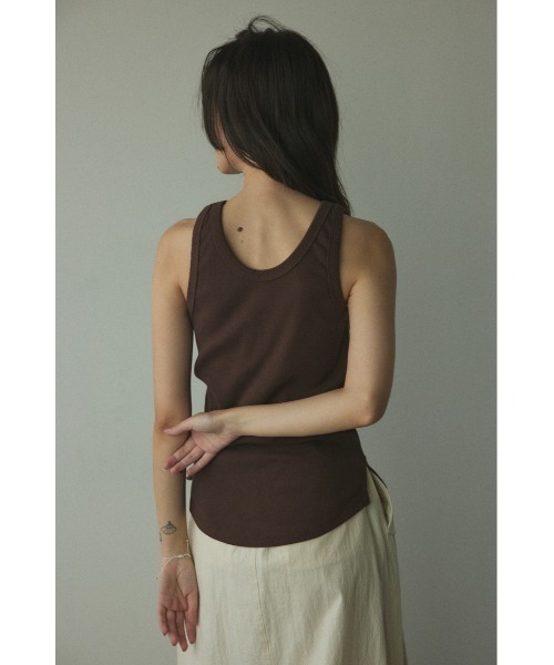 BLACK BY MOUSSY（ブラックバイマウジー）の「standard tanktop(スタンダードタンクトップ)（タンクトップ・レディース・ホワイト/ブラウン/ライトブラック/ライトイエロー/オレンジ/ダークブルー/ネイビー・FREE）」の14枚目の写真