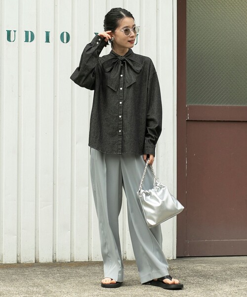 coen（コーエン）の「2WAYボウタイデニムシャツブラウス（シャツ/ブラウス・レディース・コバルトブルー/ブラック・M/L）」の19枚目の写真