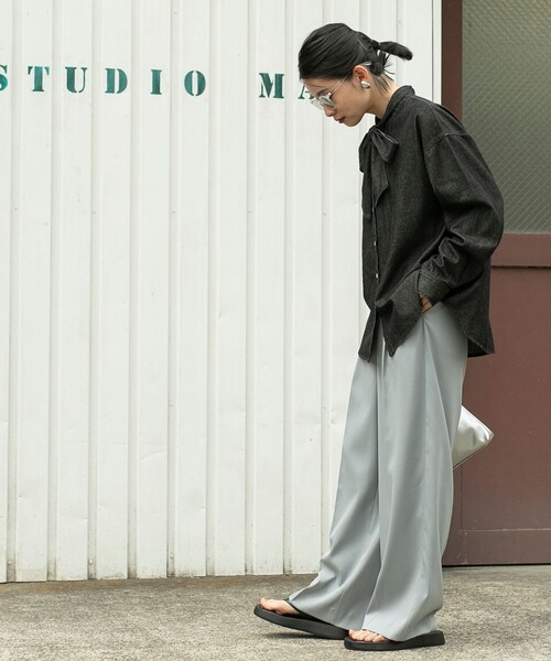 coen（コーエン）の「2WAYボウタイデニムシャツブラウス（シャツ/ブラウス・レディース・コバルトブルー/ブラック・M/L）」の22枚目の写真