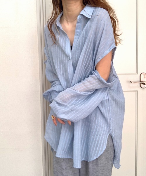 Q（キュー）の「シアーマルチwayシャツ（シャツ/ブラウス・レディース・ブラック/ライトブルー・MEDIUM）」の5枚目の写真