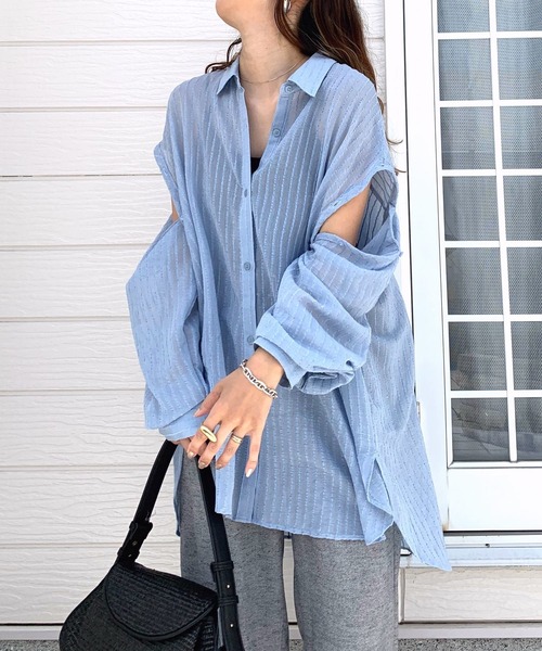 Q（キュー）の「シアーマルチwayシャツ（シャツ/ブラウス・レディース・ブラック/ライトブルー・MEDIUM）」の11枚目の写真