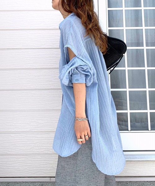 Q（キュー）の「シアーマルチwayシャツ（シャツ/ブラウス・レディース・ブラック/ライトブルー・MEDIUM）」の14枚目の写真