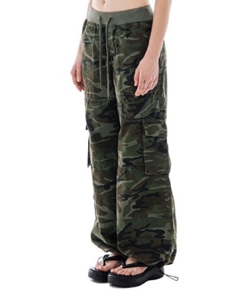 runningHIGH(ランニングハイ)の「【runningHIGH】RIPSTOP BANDING CARGO PANTS -CAMO-(カーゴパンツ・レディース・ブラック/グリーン系カモフラージュ/グレー系カモフラージュ・M/S)」の12枚目の写真