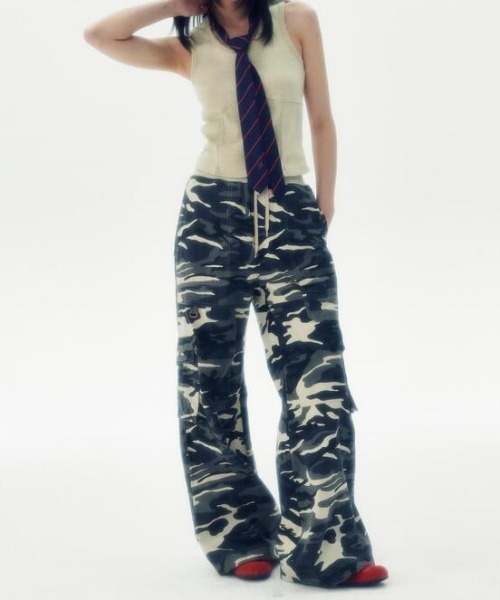 runningHIGH(ランニングハイ)の「【runningHIGH】RIPSTOP BANDING CARGO PANTS -CAMO-(カーゴパンツ・レディース・ブラック/グリーン系カモフラージュ/グレー系カモフラージュ・M/S)」の19枚目の写真