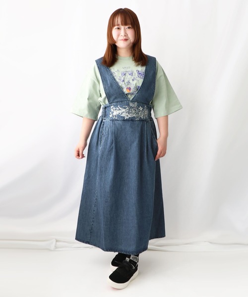 新品デニム刺繍ジャンバースカート 送料無料】デニムジャンパースカート 膝丈 ロング丈 花柄 刺繍
