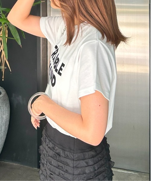 INGNI(イング)の「ロゴプリントTシャツ(Tシャツ/カットソー・レディース・ブラック×ホワイト/ピンク系2/ホワイト×シルバー/ブラック×シルバー/ホワイト×ブラック/チャコールグレー/ホワイト系その他/ホワイト系5・M)」の11枚目の写真