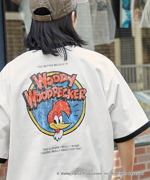 MONO-MART(モノマート)の「【FELIX & CASPER & Woody Woodpecker】別注 ヴィンテージライクデザイン ビッグシルエット半袖Tシャツ/フェリックス/キャスパー/ウッディー・ウッドペッカー(Tシャツ/カットソー・レディース・ネイビー系5/アイボリー系4/ホワイト系5/ネイビー系2/ネイビー系/ブラック系4/ブラック系2/ブラック系5/ホワイト系1/ホワイト系/オフホワイト/ブラック系/スミクロ/ネイビー/アイボリー系1/ブラック系3/ブラック系1/ホワイト系4/ダークブラウン・M/L)」の4枚目の写真