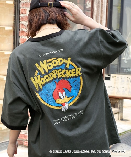 MONO-MART(モノマート)の「【FELIX & CASPER & Woody Woodpecker】別注 ヴィンテージライクデザイン ビッグシルエット半袖Tシャツ/フェリックス/キャスパー/ウッディー・ウッドペッカー(Tシャツ/カットソー・レディース・ネイビー系5/アイボリー系4/ホワイト系5/ネイビー系2/ネイビー系/ブラック系4/ブラック系2/ブラック系5/ホワイト系1/ホワイト系/オフホワイト/ブラック系/スミクロ/ネイビー/アイボリー系1/ブラック系3/ブラック系1/ホワイト系4/ダークブラウン・M/L)」の11枚目の写真